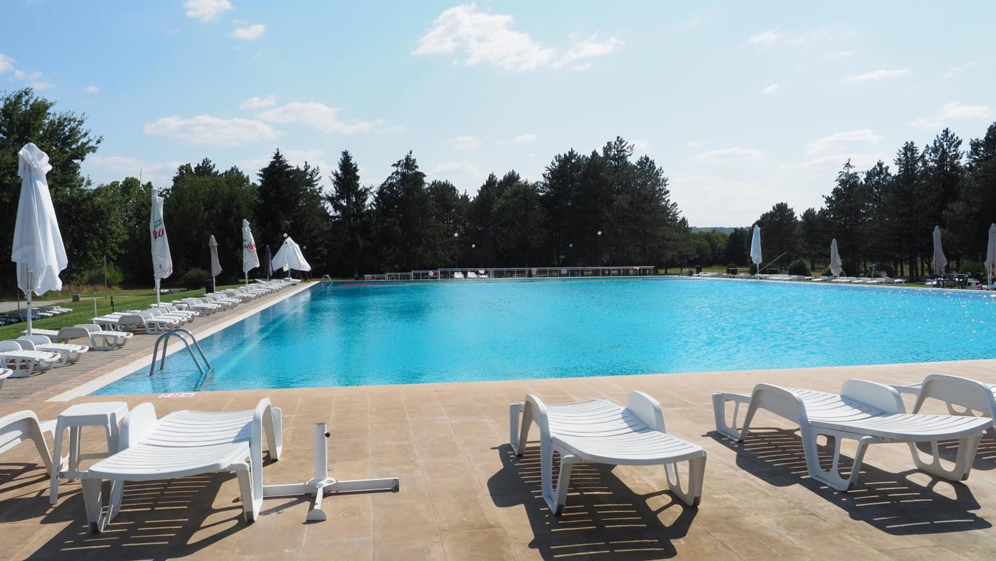 Paradise Park Polski Trŭmbesh エクステリア 写真